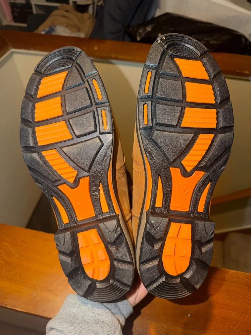 Ariat brand new